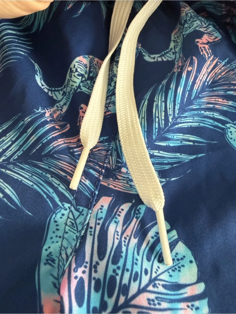 Chubbies Men’s Large 5.5” Swim Trunks Tropical Dinosaur Print